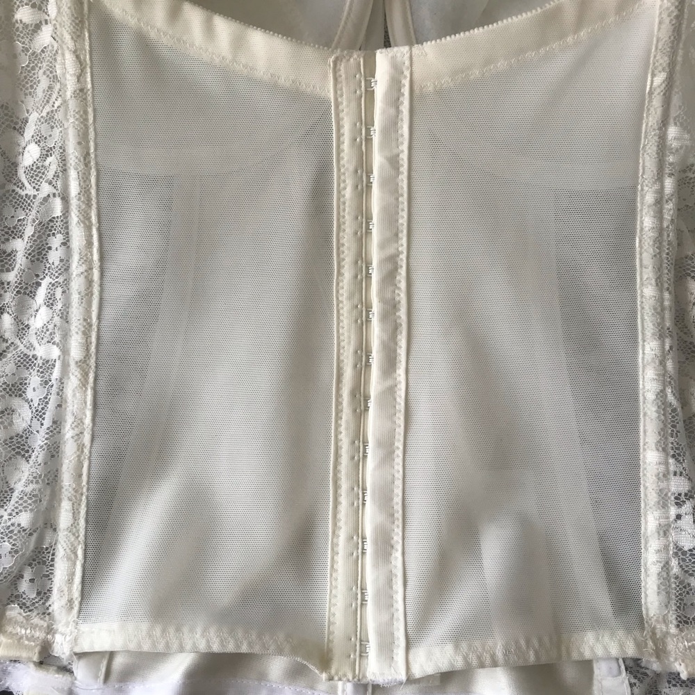 Carnival Lace Full Coverage Torsolette Strapless Bustier Underwire Size 42D - Picture 11 of 16